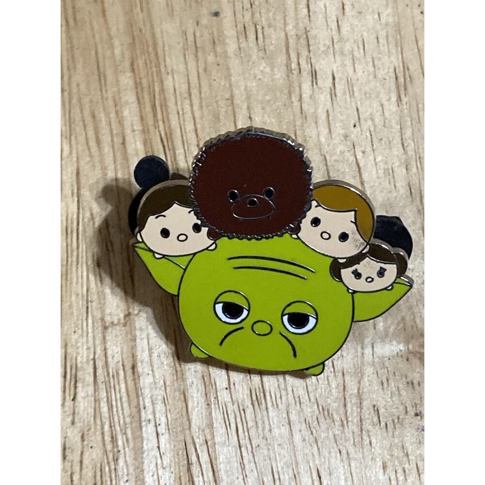 Disney Trading Pin Yoda Chewbacca Stacked Tsum tsum Star Wars